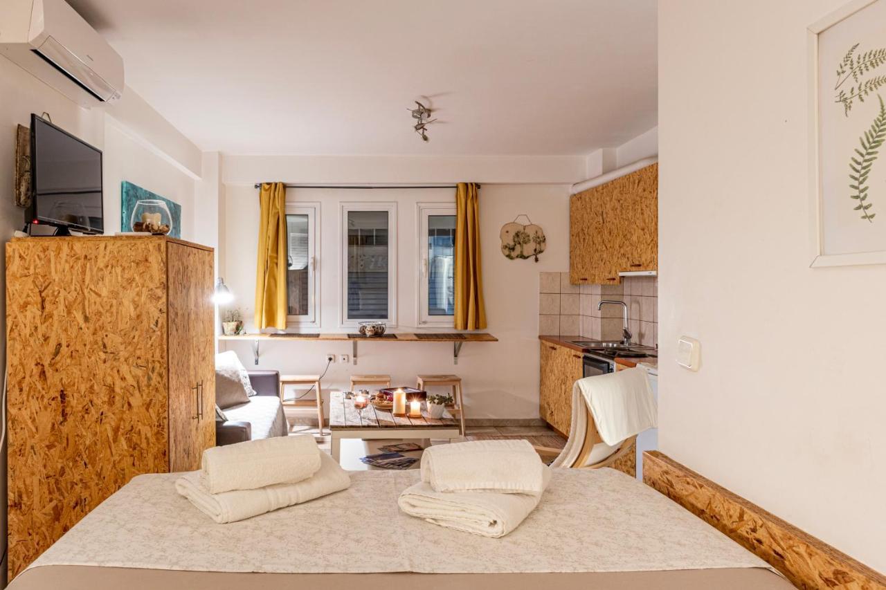 Downtown Charming Studio Kalamata Exterior photo